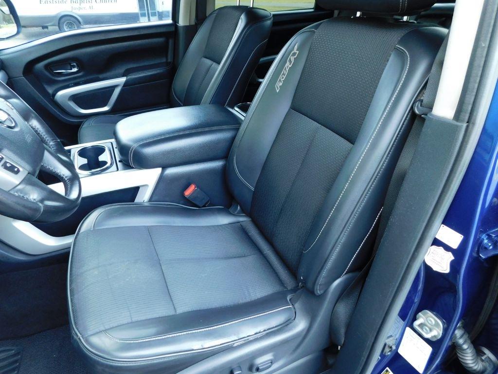 Nissan Titan PRO-4X Crew Cab 4WD 2017