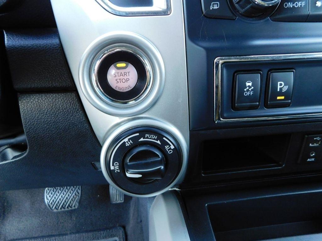 Nissan Titan PRO-4X Crew Cab 4WD 2017