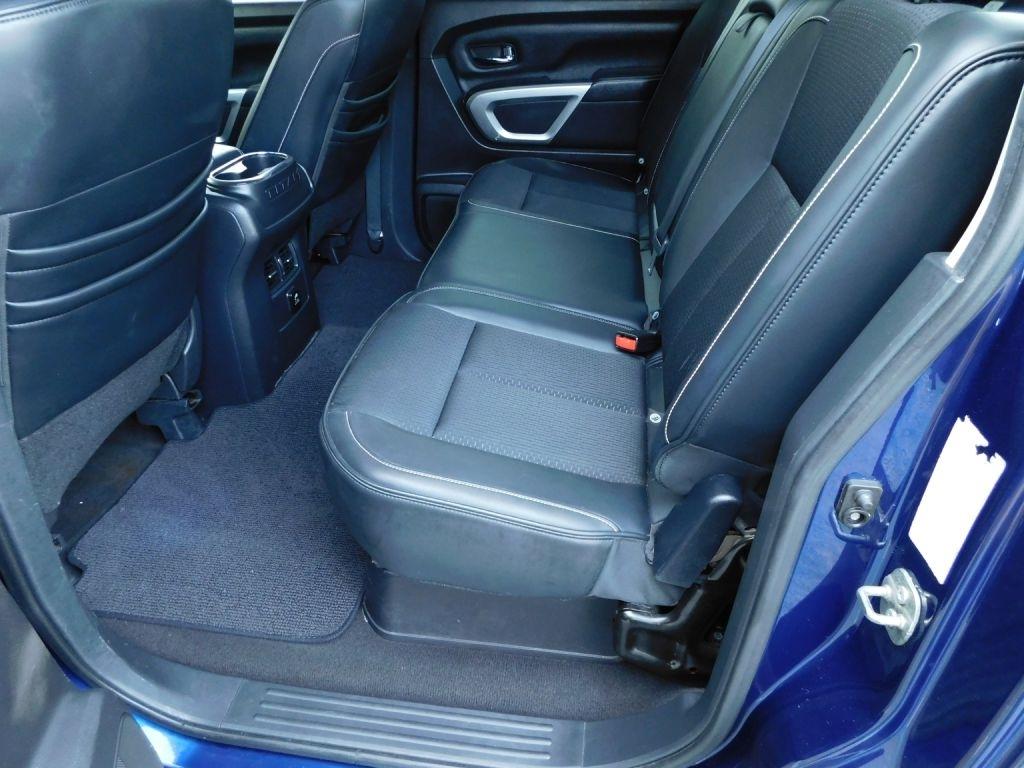 Nissan Titan PRO-4X Crew Cab 4WD 2017