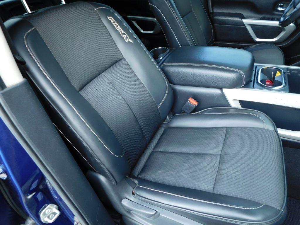 Nissan Titan PRO-4X Crew Cab 4WD 2017