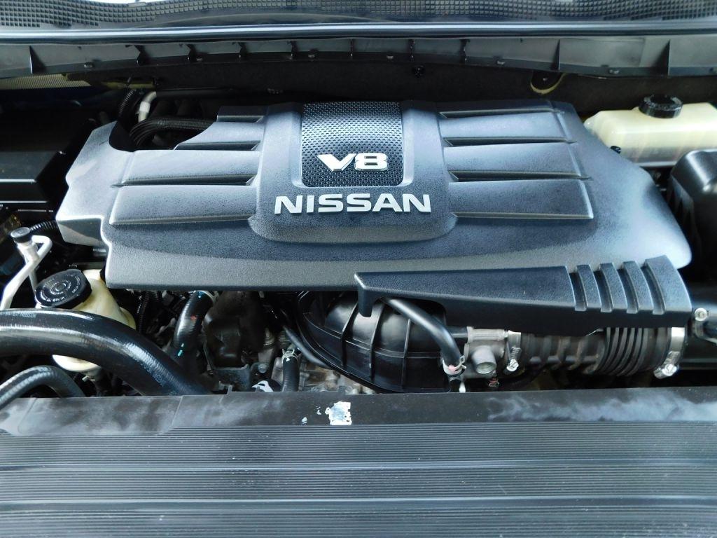 Nissan Titan PRO-4X Crew Cab 4WD 2017