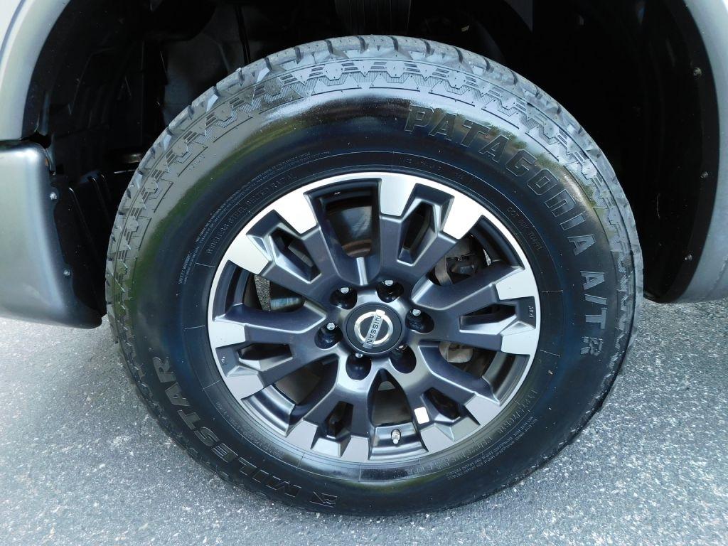 Nissan Titan PRO-4X Crew Cab 4WD 2017