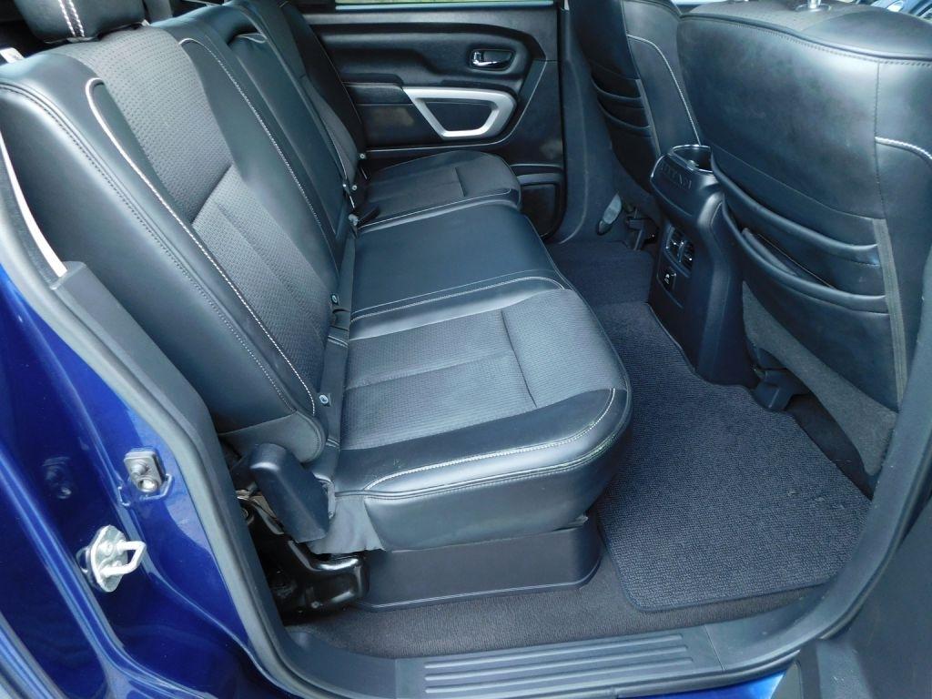 Nissan Titan PRO-4X Crew Cab 4WD 2017