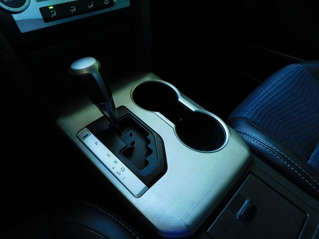 Toyota Camry SE 2012