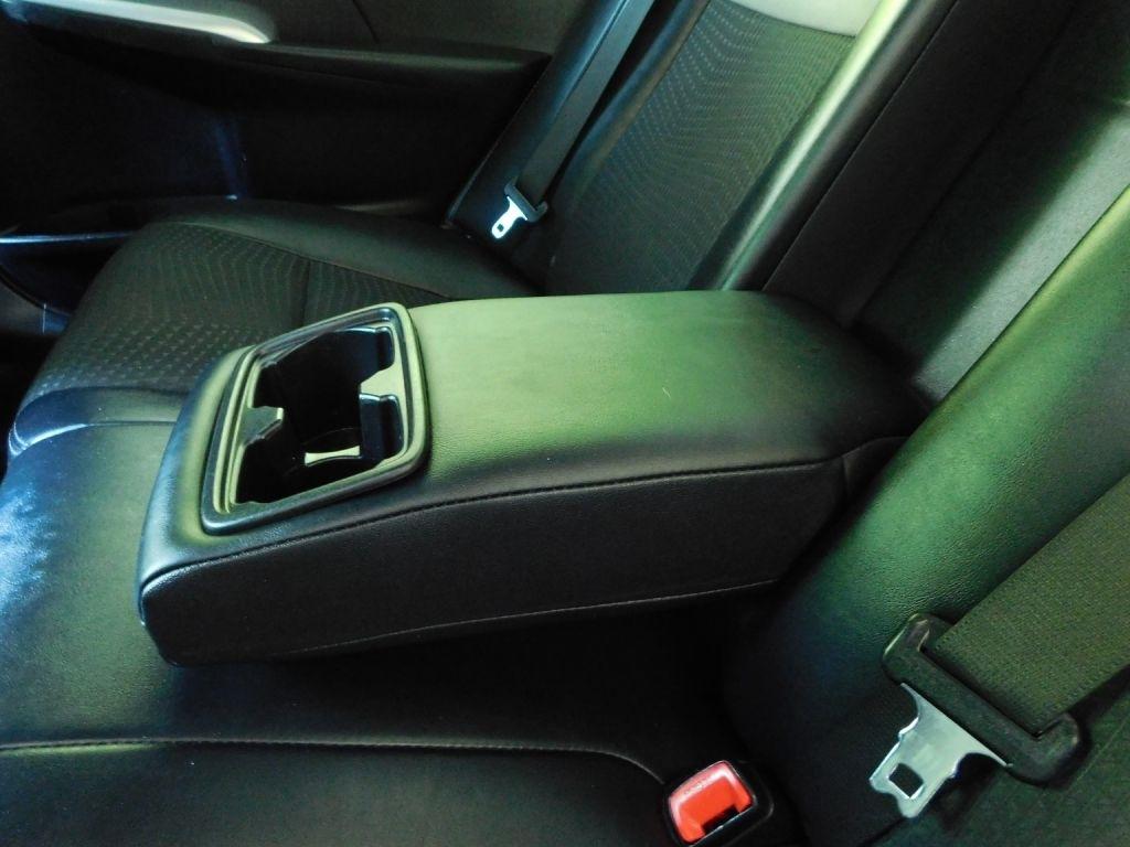 Toyota Camry SE 2012