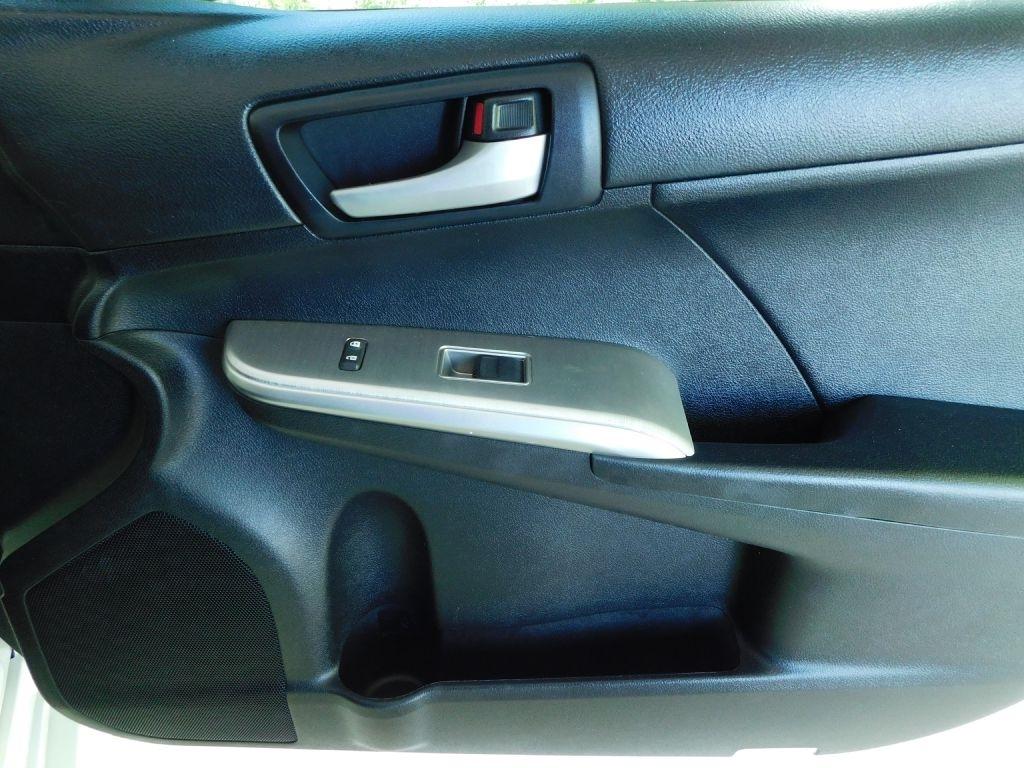 Toyota Camry SE 2012