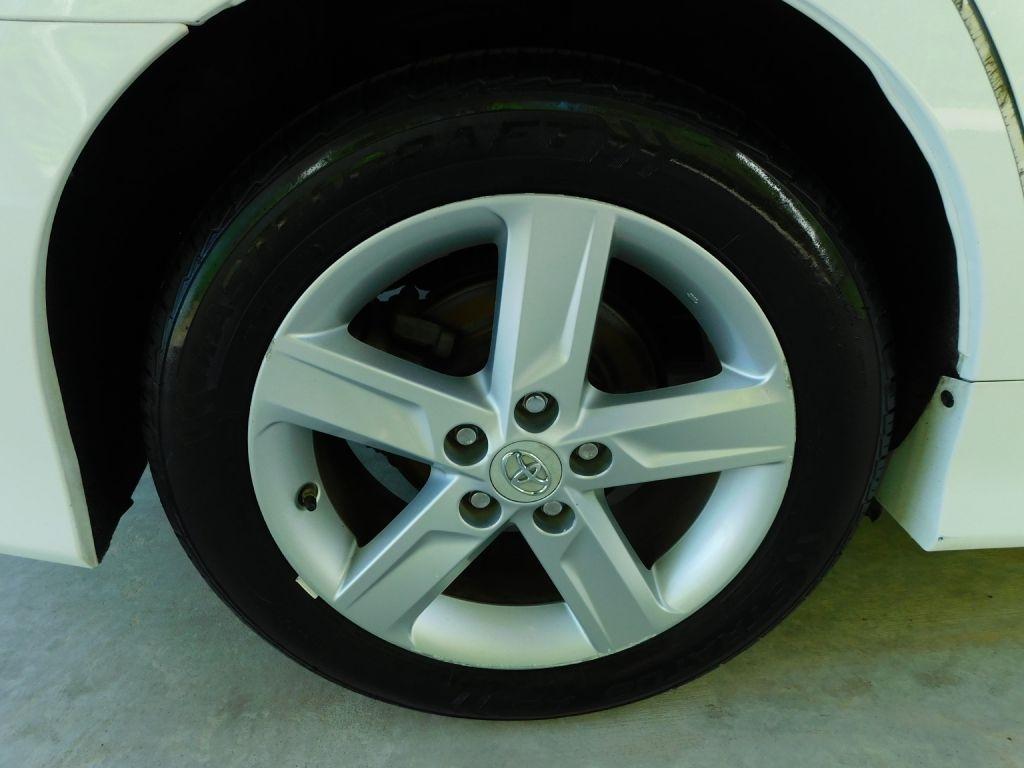 Toyota Camry SE 2012