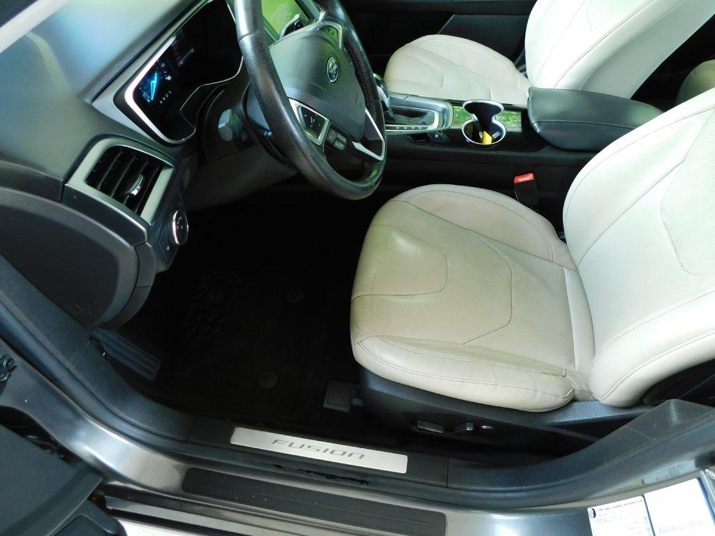 Ford Fusion Titanium 2016