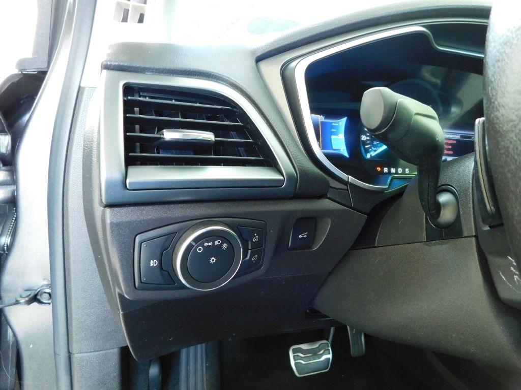 Ford Fusion Titanium 2016