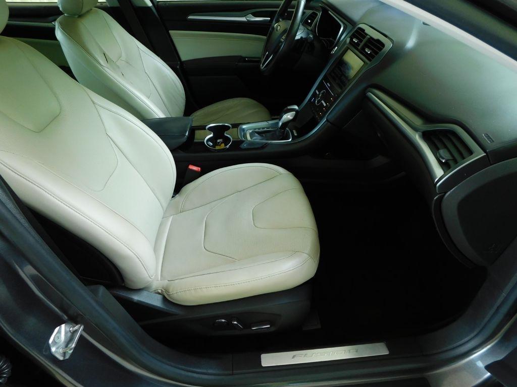 Ford Fusion Titanium 2016