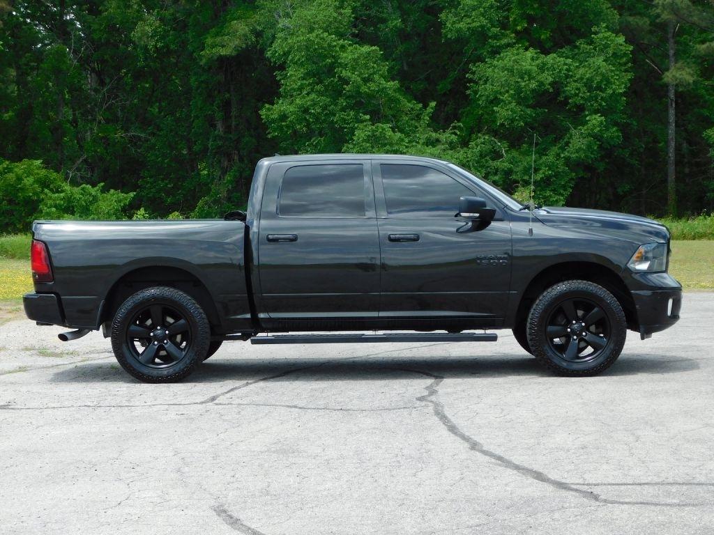 RAM 1500 SLT Crew Cab SWB 4WD 2018