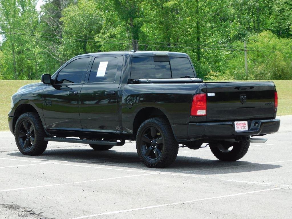 RAM 1500 SLT Crew Cab SWB 4WD 2018