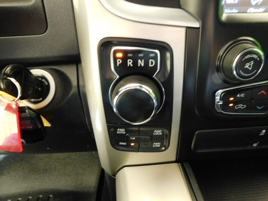 RAM 1500 SLT Crew Cab SWB 4WD 2018