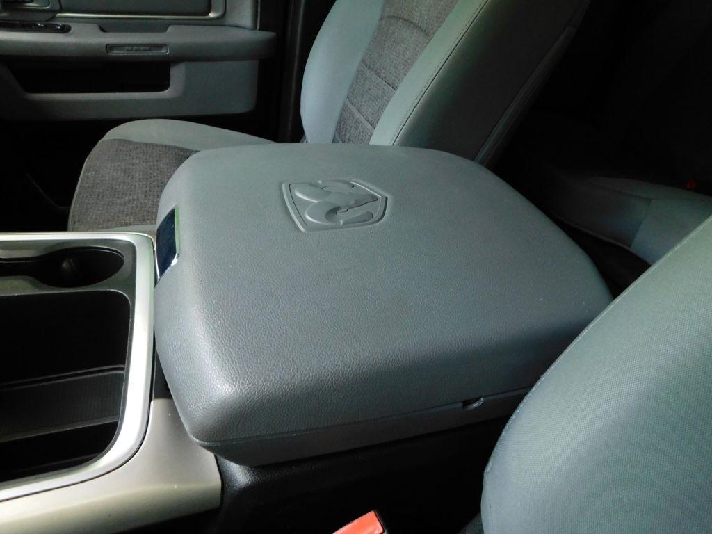 RAM 1500 SLT Crew Cab SWB 4WD 2018