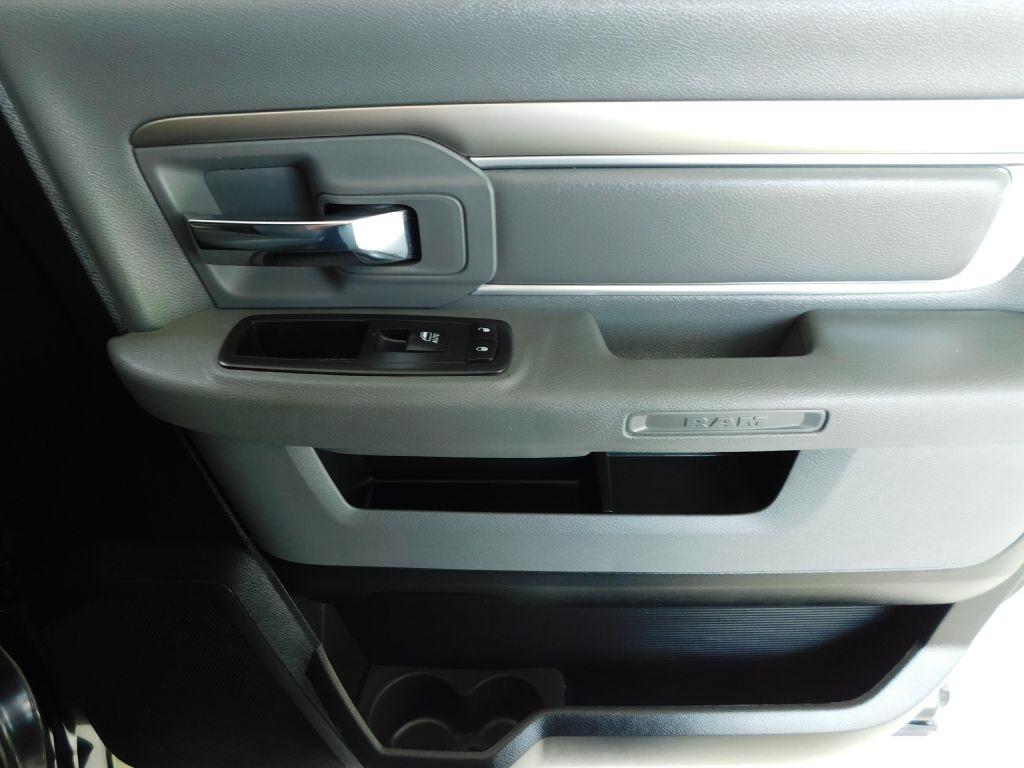 RAM 1500 SLT Crew Cab SWB 4WD 2018