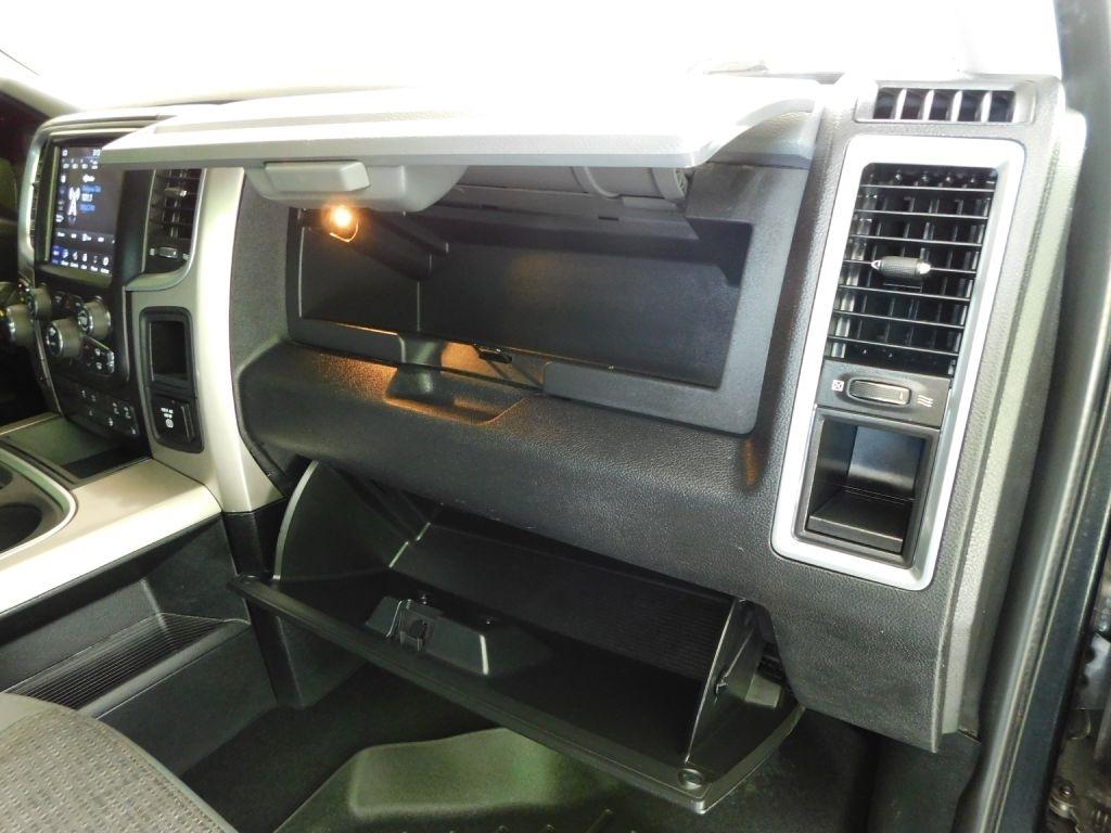RAM 1500 SLT Crew Cab SWB 4WD 2018