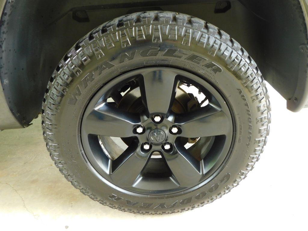RAM 1500 SLT Crew Cab SWB 4WD 2018