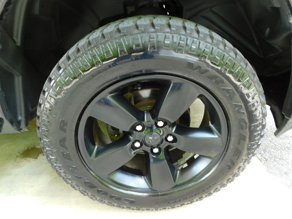 RAM 1500 SLT Crew Cab SWB 4WD 2018