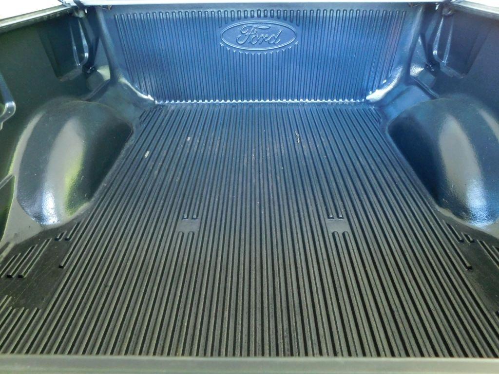 Ford F-150 Platinum SuperCrew 5.5-ft. Bed 4WD 2013