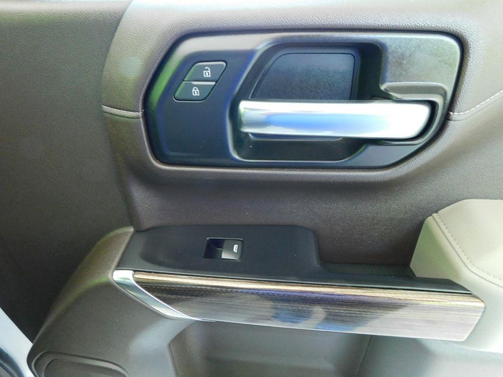 Chevrolet Silverado 1500 LT Crew Cab 4WD 2021