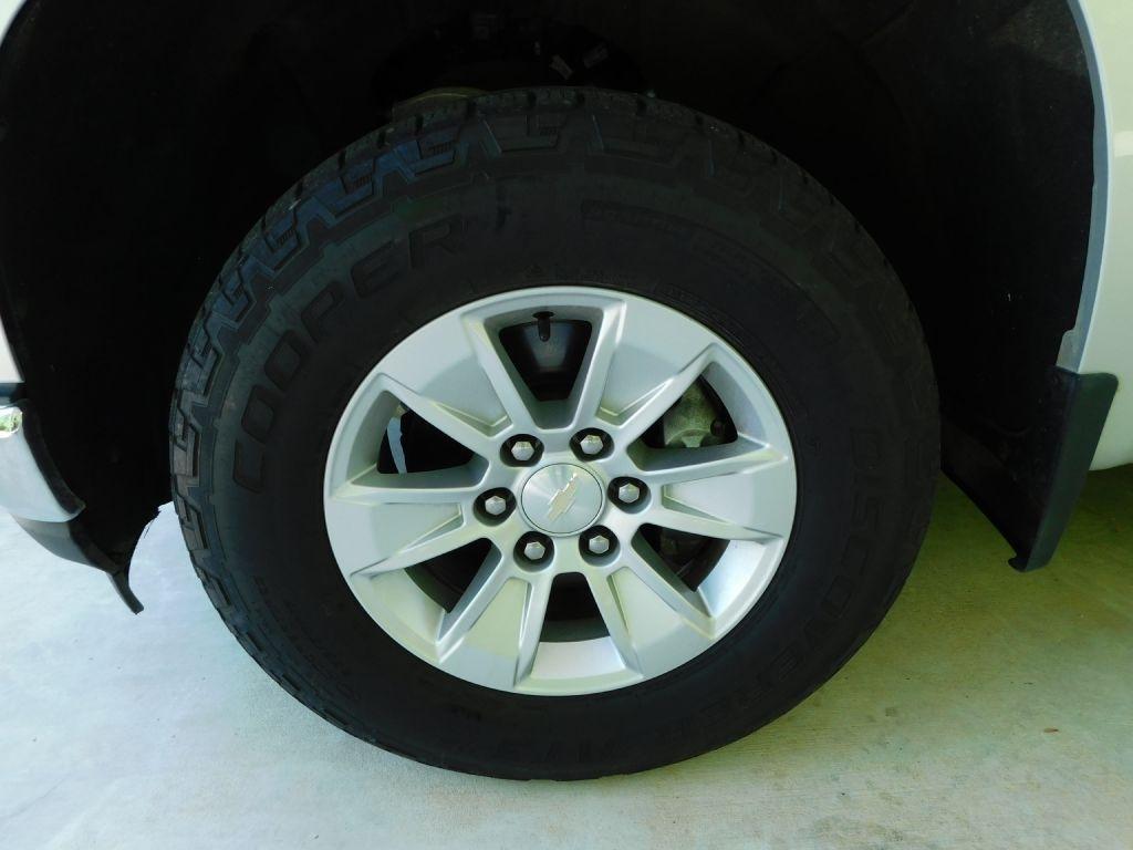 Chevrolet Silverado 1500 LT Crew Cab 4WD 2021