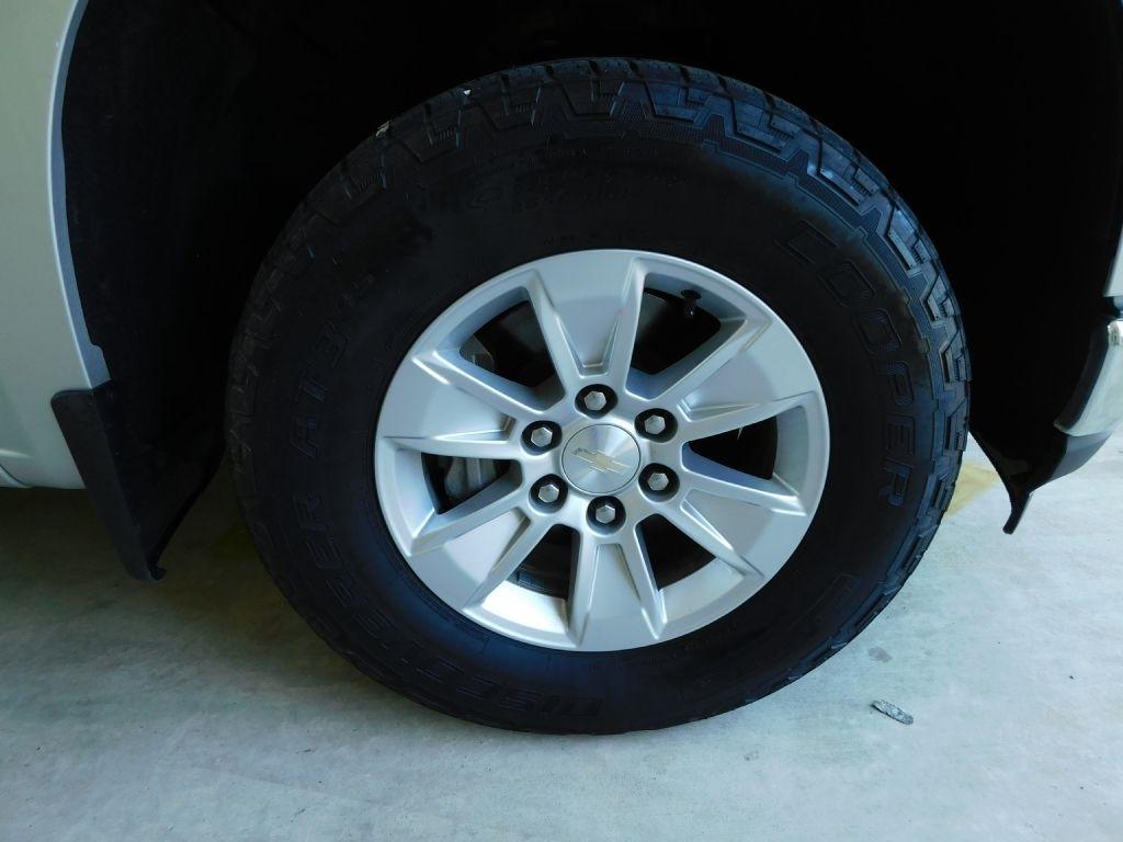 Chevrolet Silverado 1500 LT Crew Cab 4WD 2021