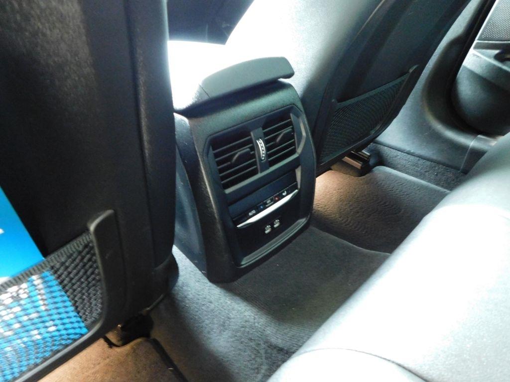 BMW 3-Series 330i 2021