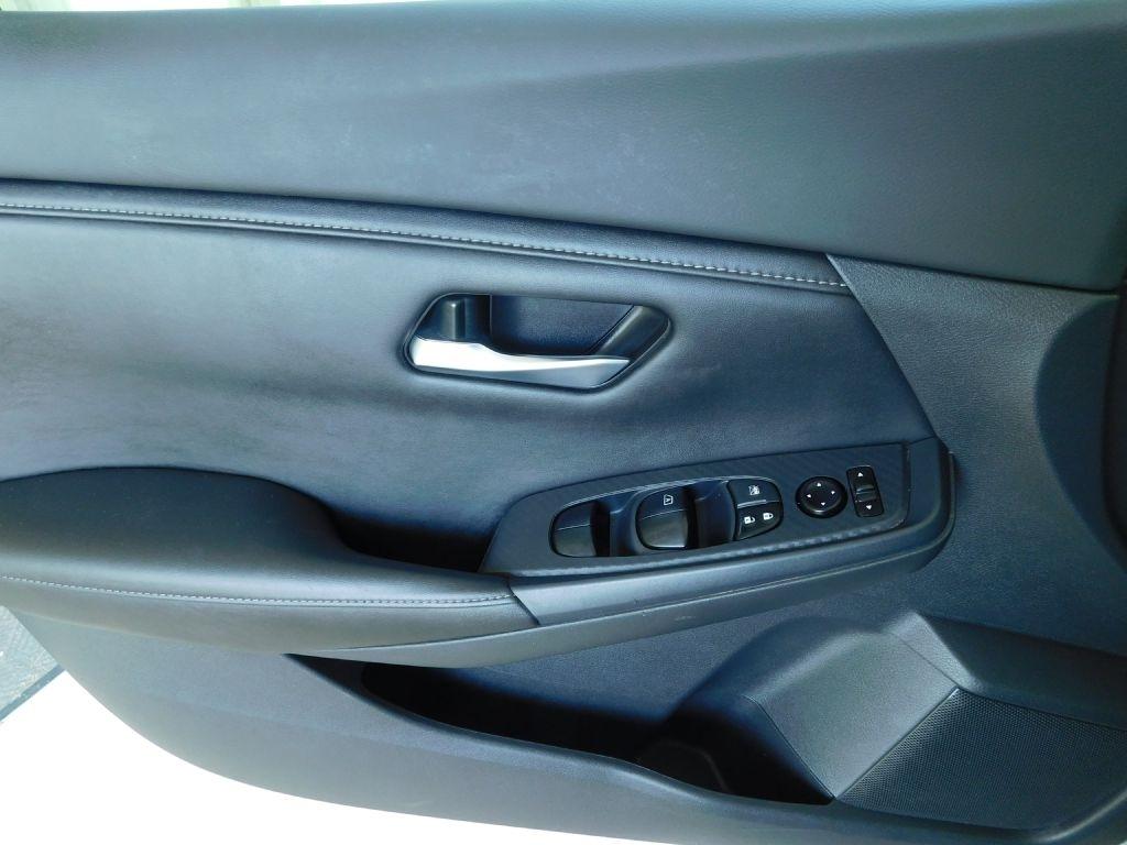 Nissan Sentra SV 2023