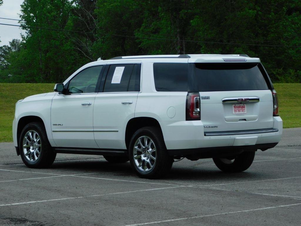 GMC Yukon Denali 4WD 2017