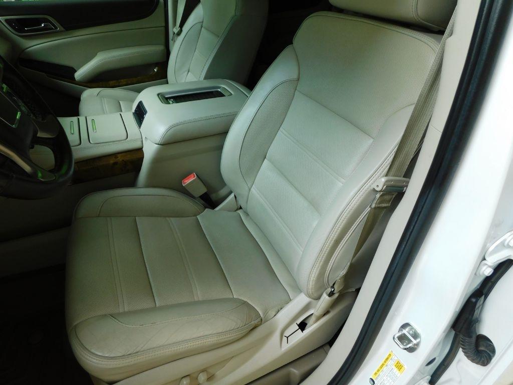 GMC Yukon Denali 4WD 2017