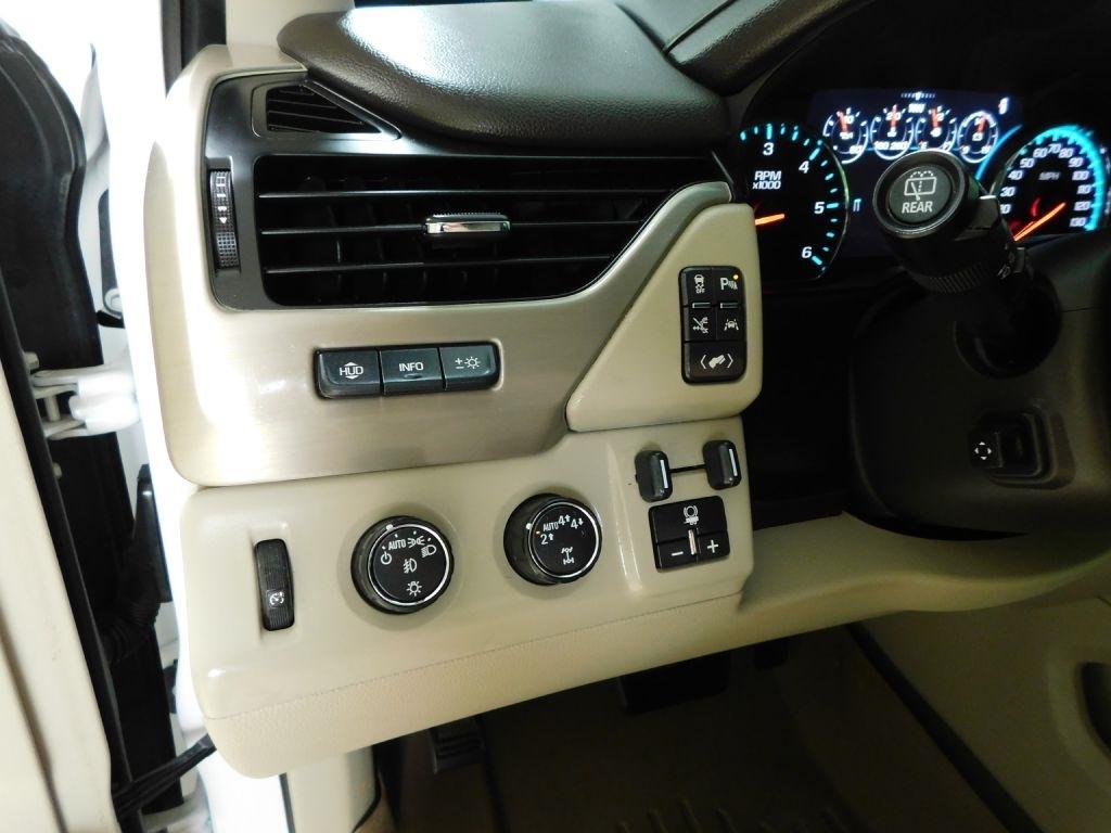 GMC Yukon Denali 4WD 2017