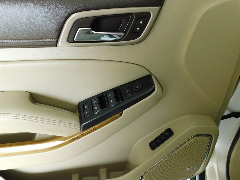 GMC Yukon Denali 4WD 2017