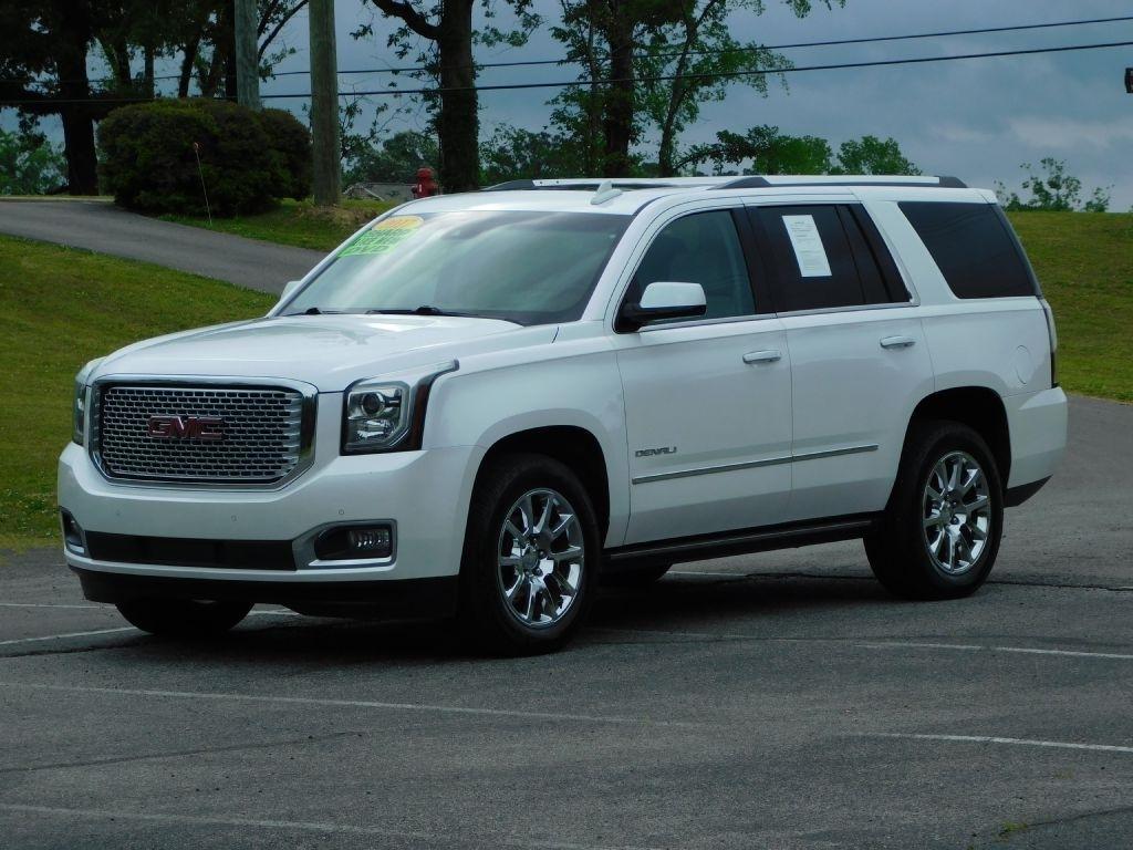 GMC Yukon Denali 4WD 2017