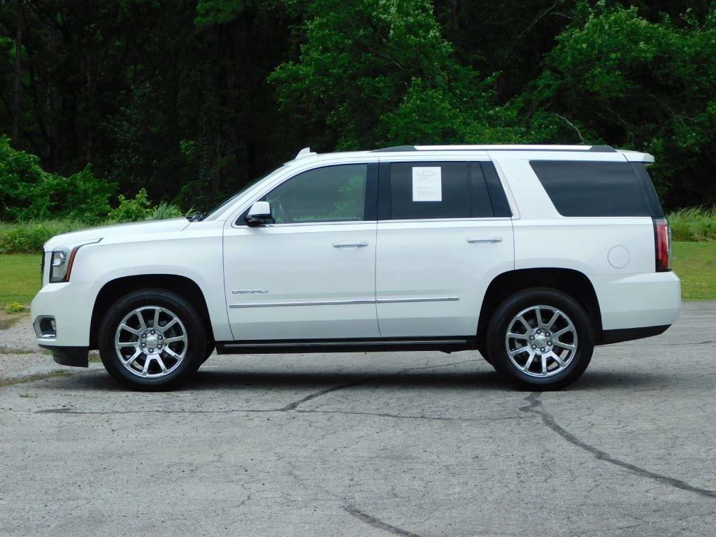 GMC Yukon Denali 4WD 2017