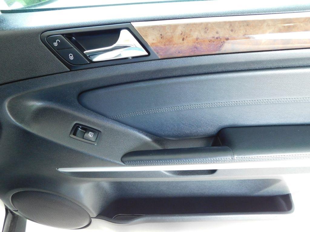 Mercedes-Benz M-Class ML350 2010