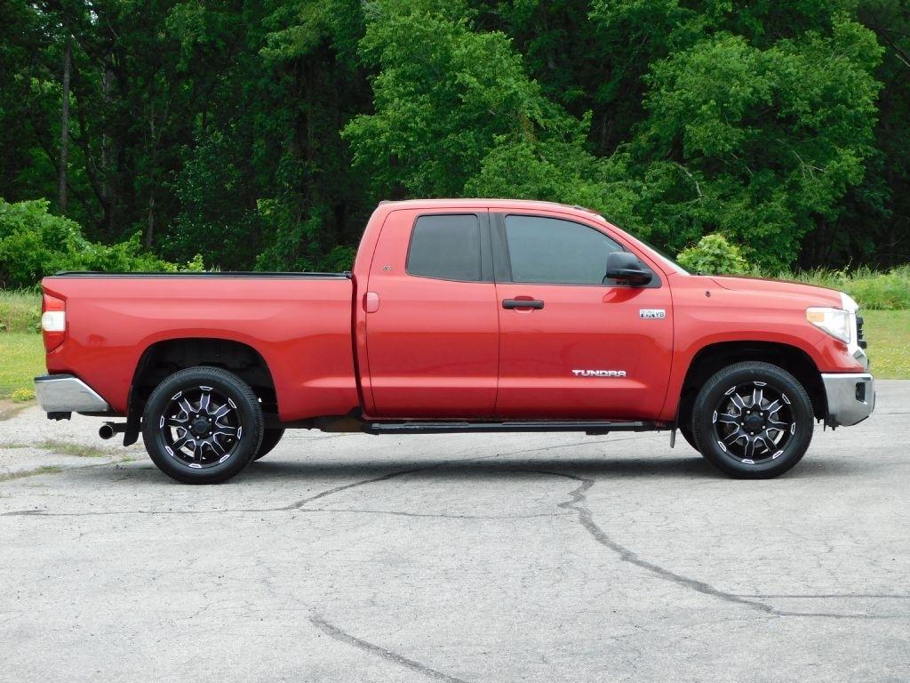 Toyota Tundra SR5 5.7L V8 Double Cab 2WD 2015