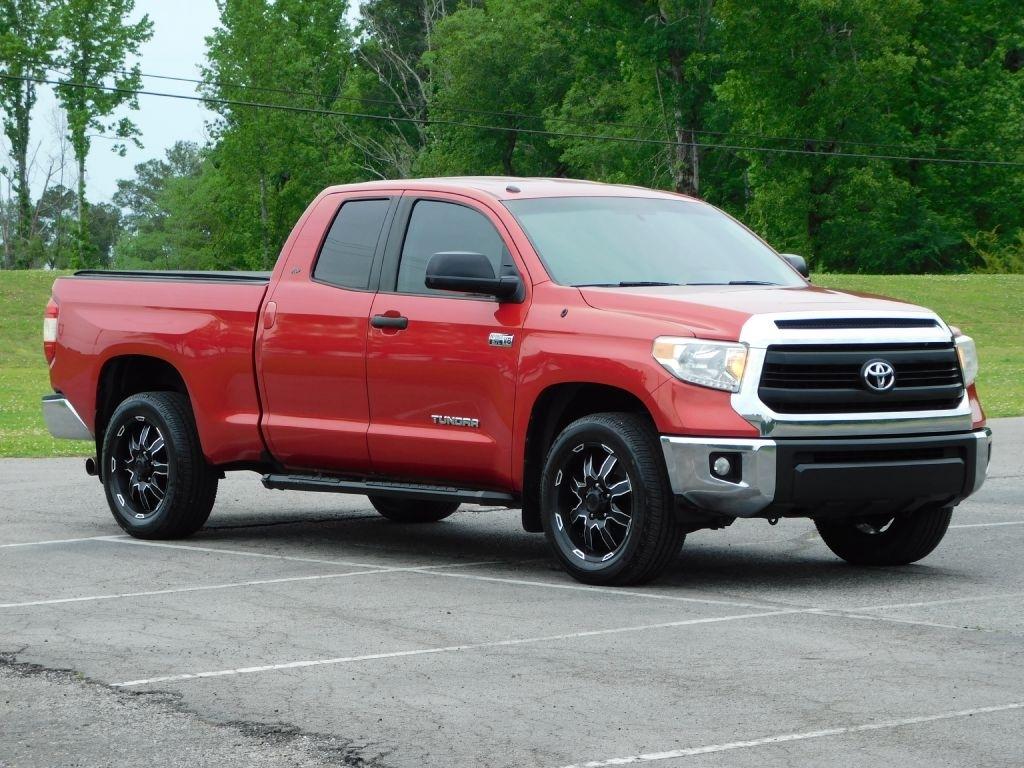 Toyota Tundra SR5 5.7L V8 Double Cab 2WD 2015