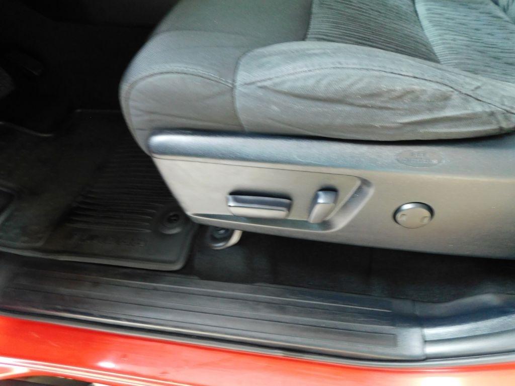 Toyota Tundra SR5 5.7L V8 Double Cab 2WD 2015