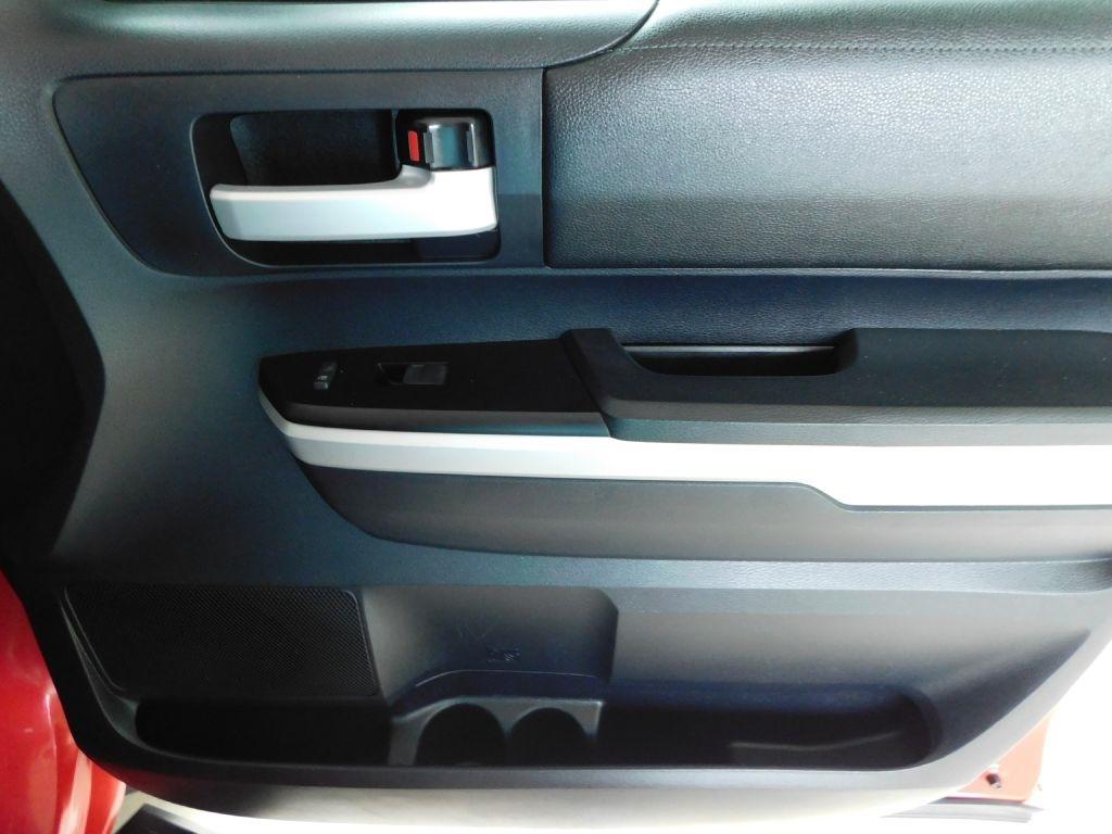 Toyota Tundra SR5 5.7L V8 Double Cab 2WD 2015