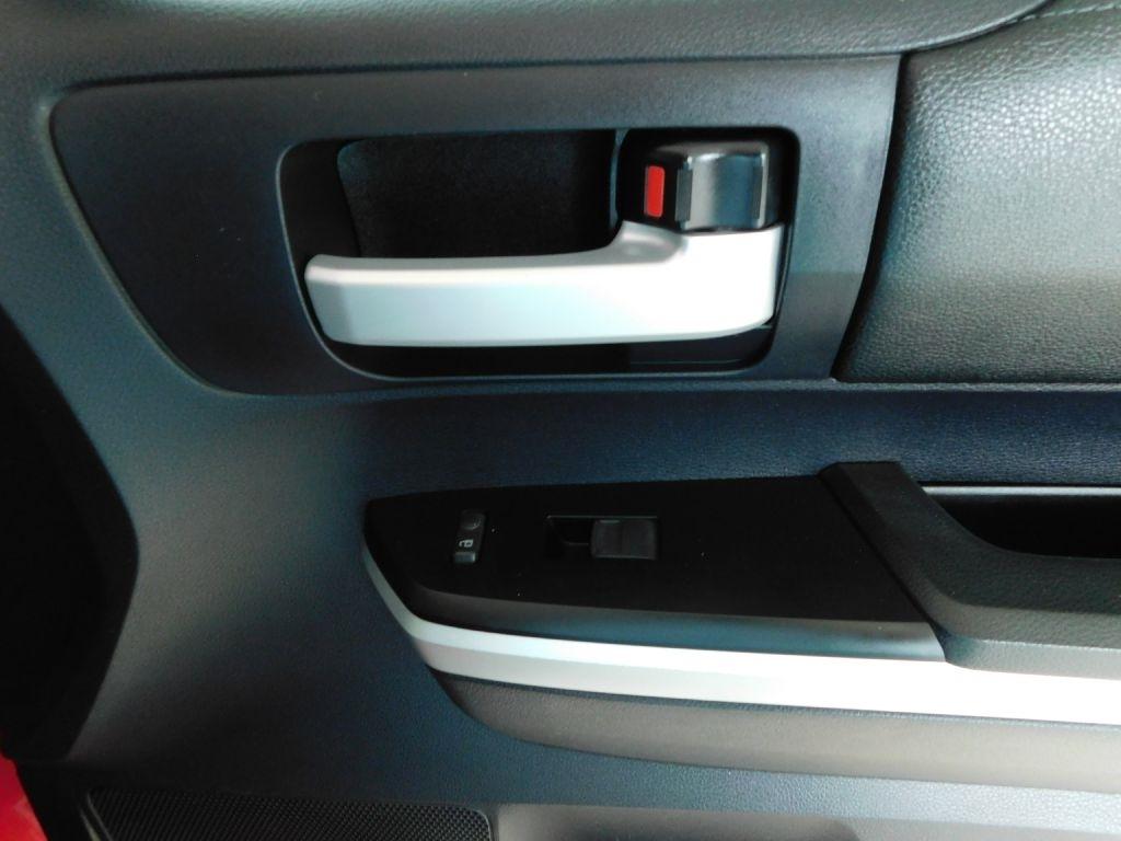 Toyota Tundra SR5 5.7L V8 Double Cab 2WD 2015
