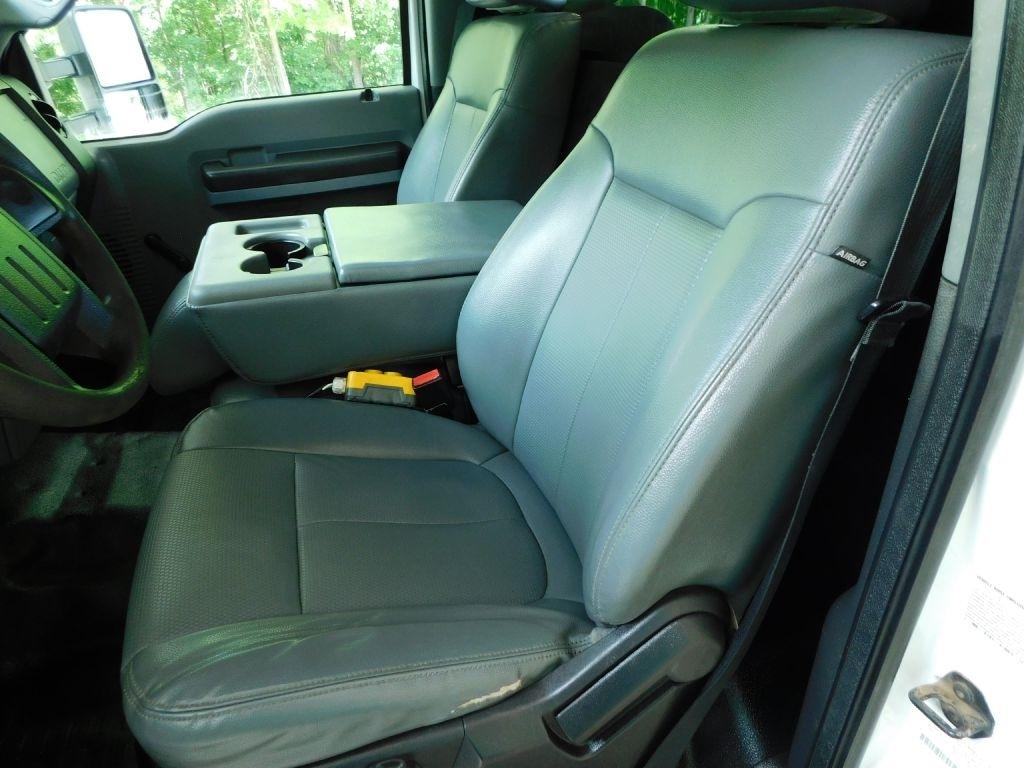 Ford F-550 Regular Cab DRW 2WD 2016
