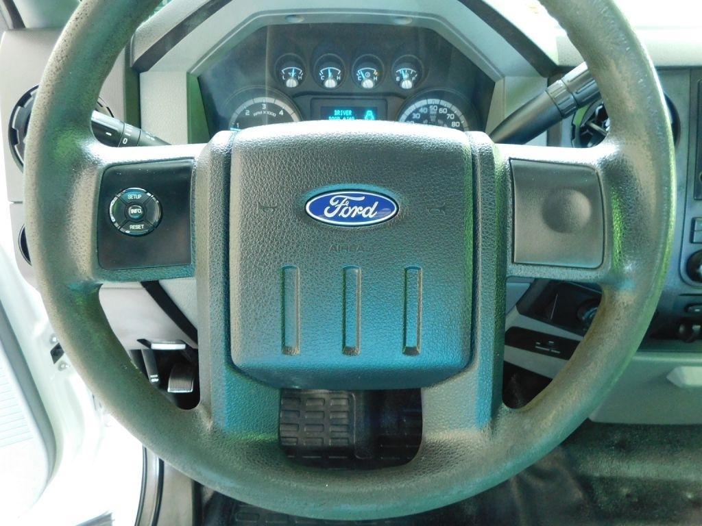 Ford F-550 Regular Cab DRW 2WD 2016