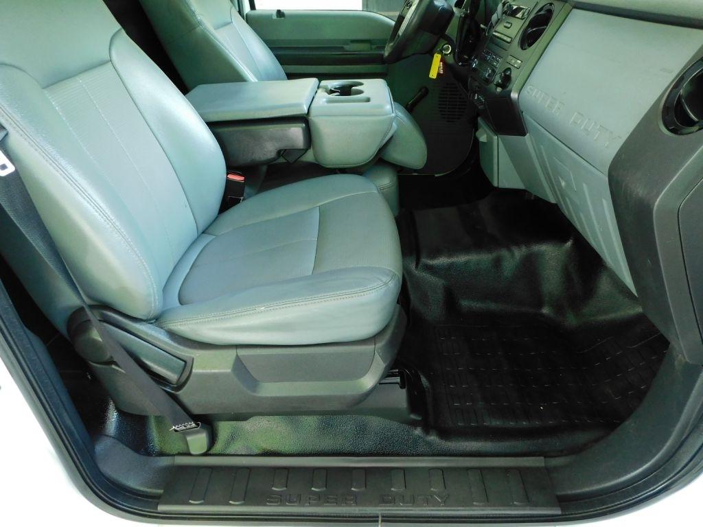 Ford F-550 Regular Cab DRW 2WD 2016