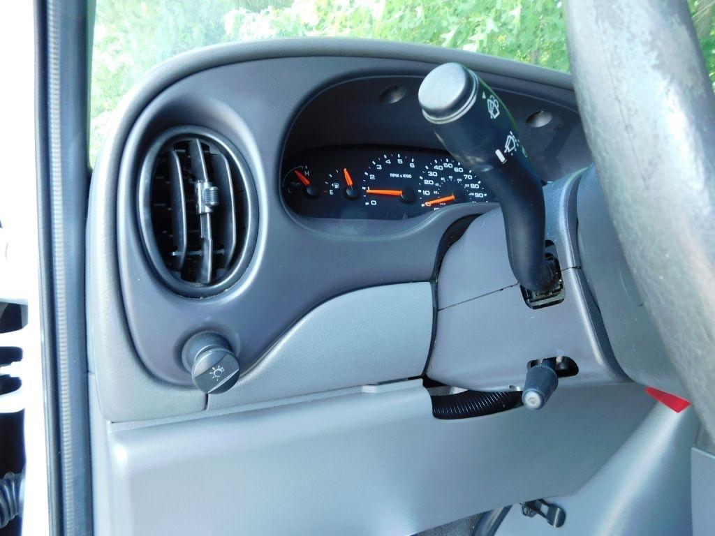 Ford Econoline E-350 Super Duty 2006
