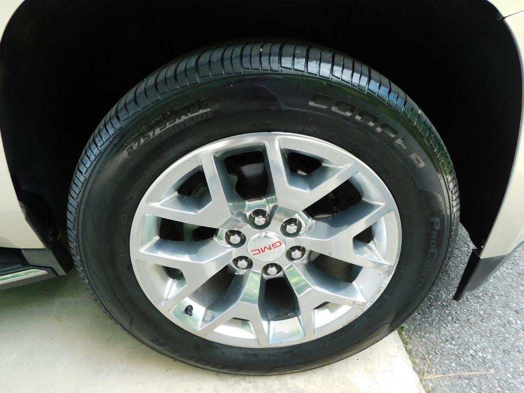 GMC Yukon SLT 2WD 2016