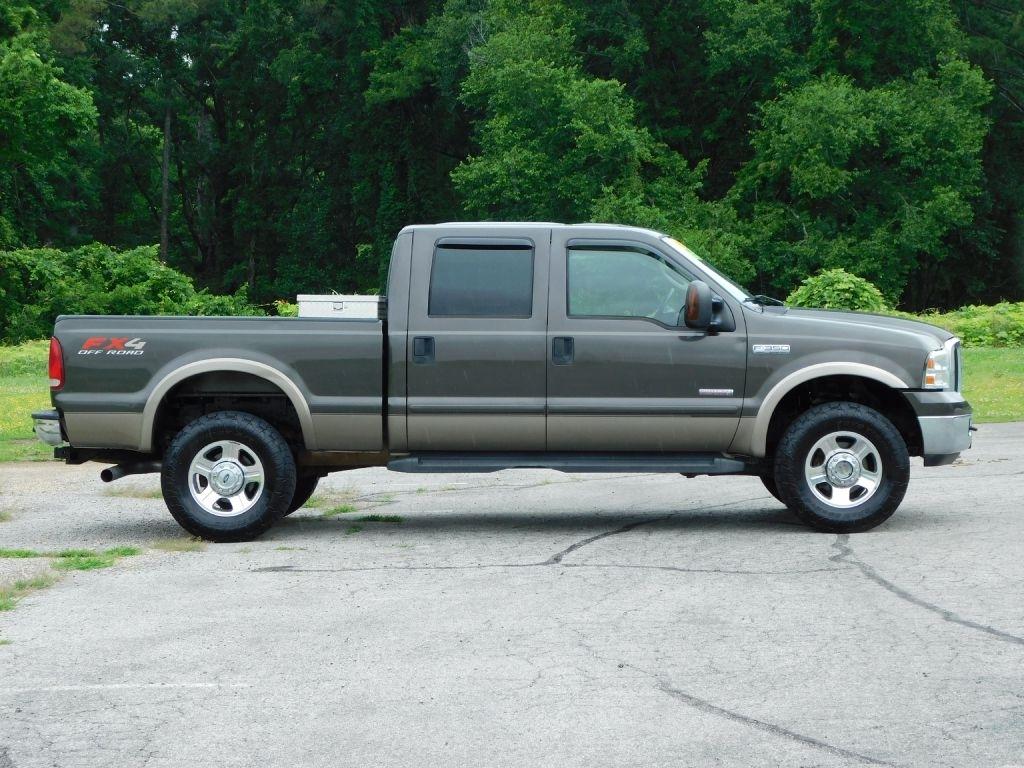 Ford F-350 SD Lariat Crew Cab 4WD 2006