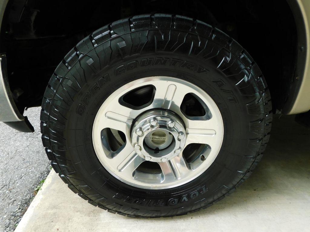 Ford F-350 SD Lariat Crew Cab 4WD 2006