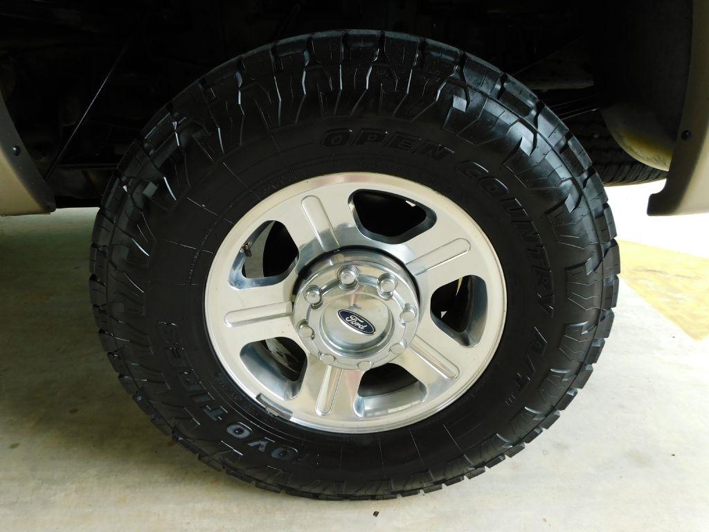 Ford F-350 SD Lariat Crew Cab 4WD 2006