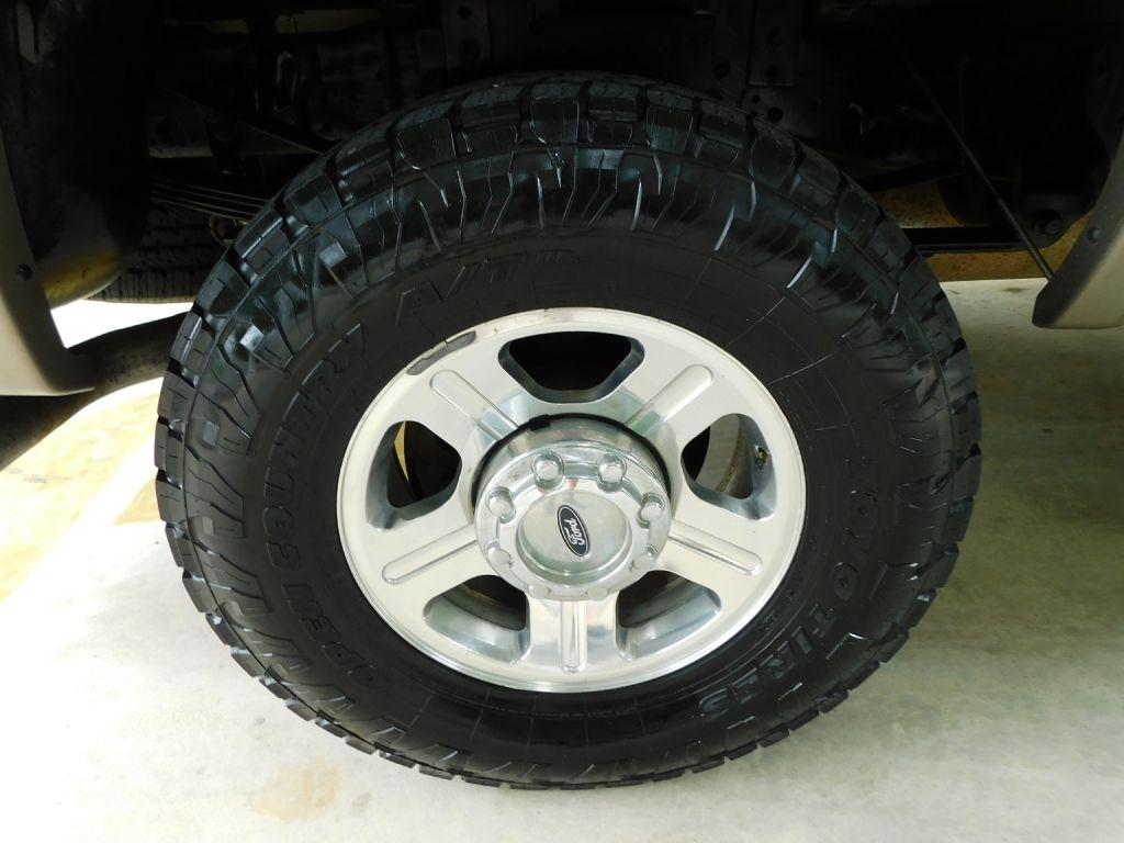 Ford F-350 SD Lariat Crew Cab 4WD 2006
