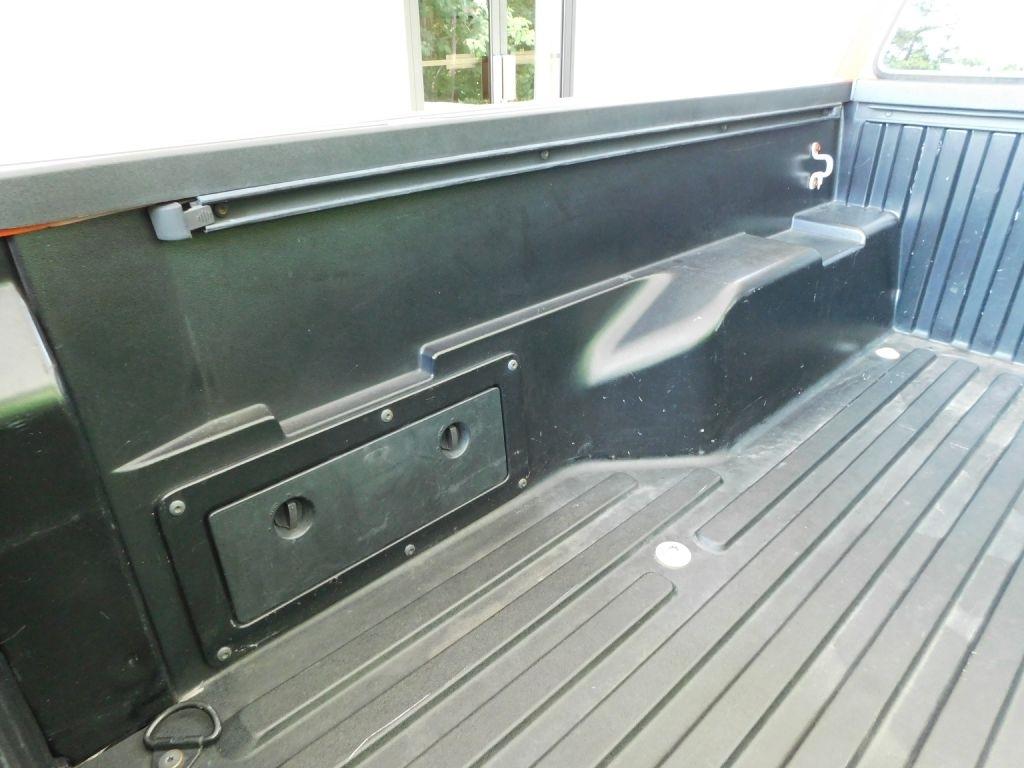Toyota Tacoma SR5 Double Cab Long Bed V6 6AT 4WD 2016